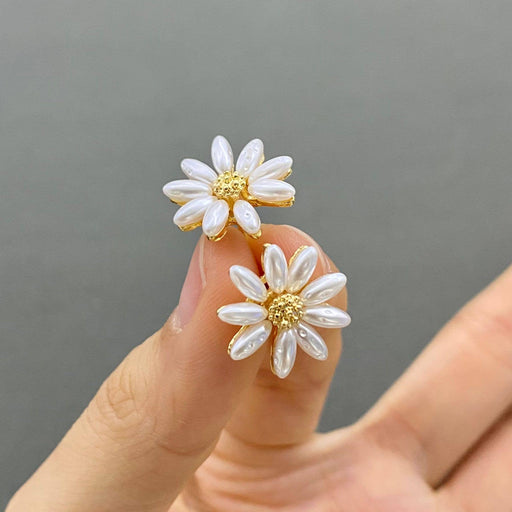 Daisy Ear Studs