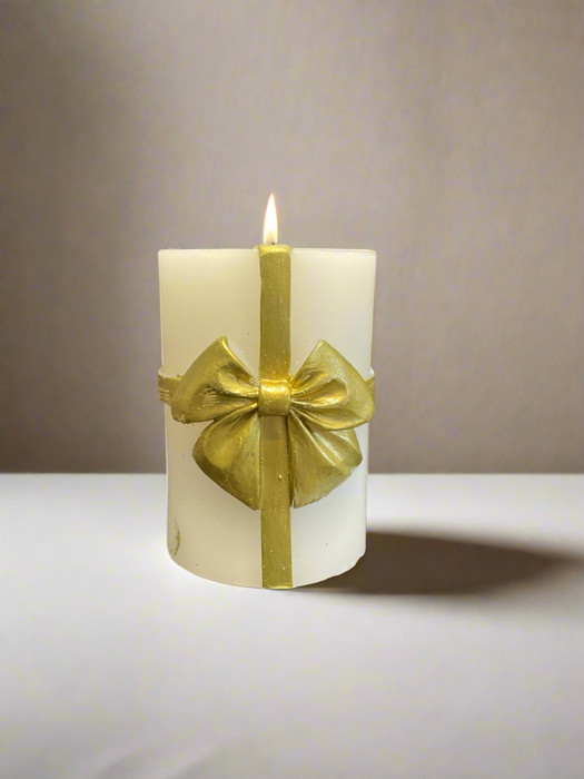 Pillar w/Gold Bow 10cm