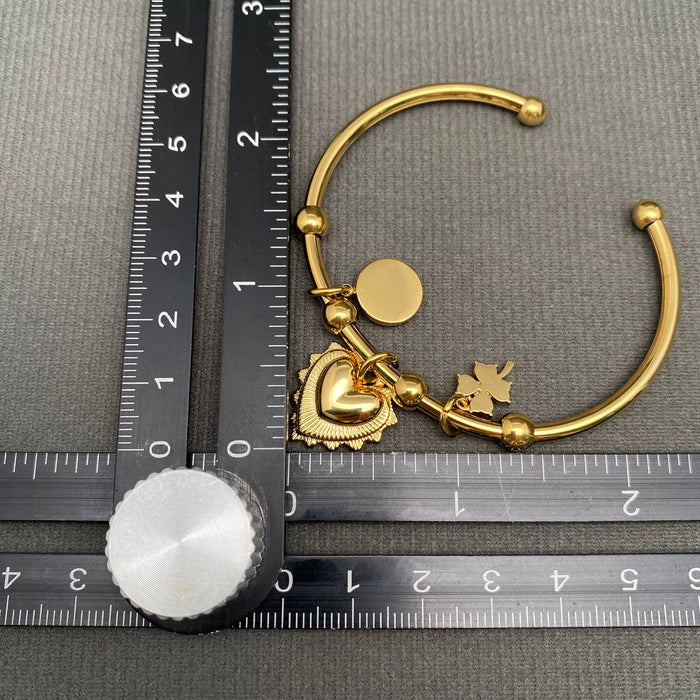 18K Gold Plated Stainless Steel Lucky Heart Charm Cuff - FGS