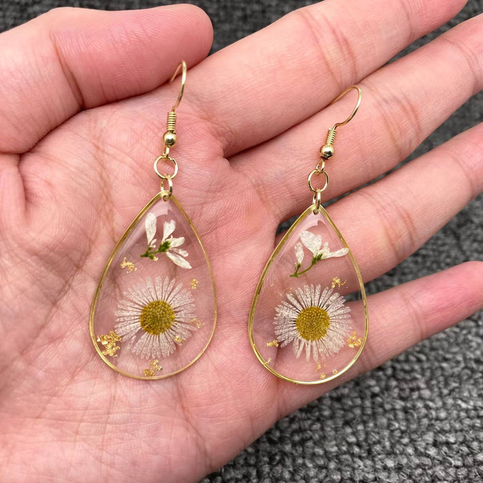 Chrysanthemum Dried Flower Drop Shaped Dangle Earrings