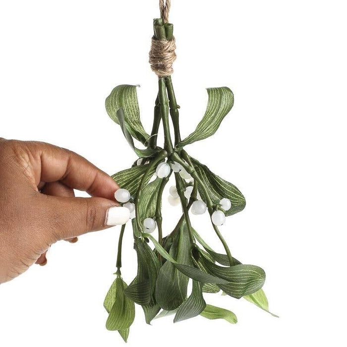 8" Hanging Artificial Mistletoe