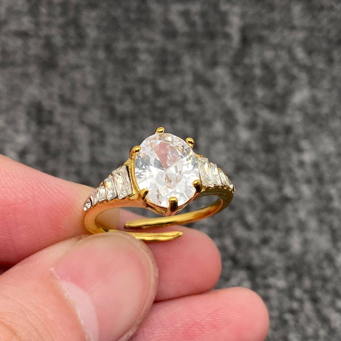 Sparkling Zircon 18K Gold Plated Stainless Steel Ring - FGS