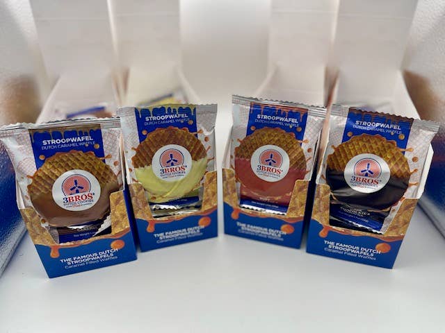 16 White Chocolate Dipped Stroopwafels