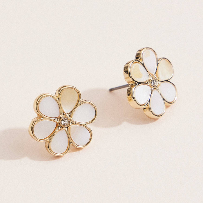 Mother of Pearl Daisy Stud Earrings – Elegant Floral Jewelry