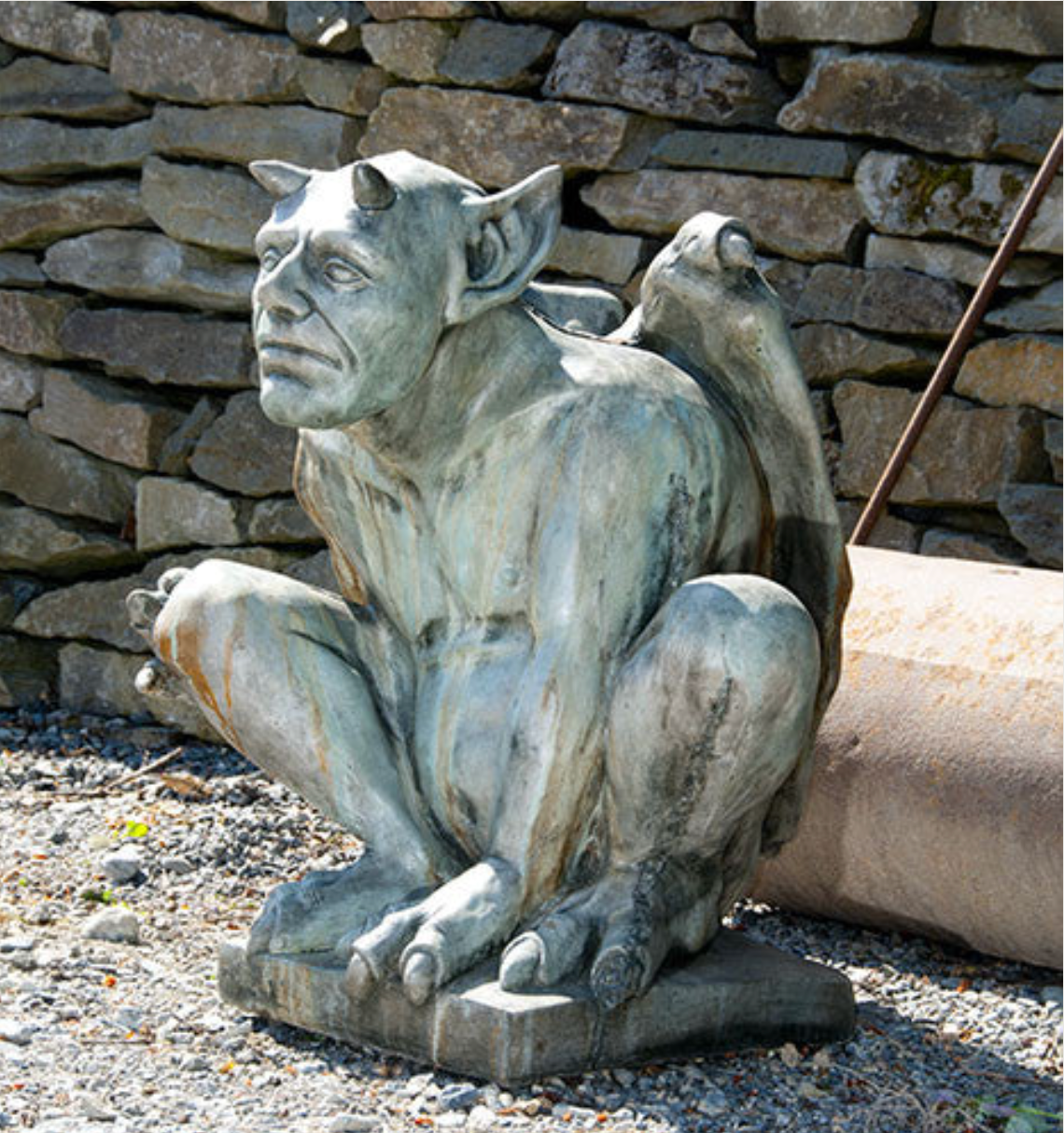 Gargoyle Benedict Large — Dutch Growers Regina