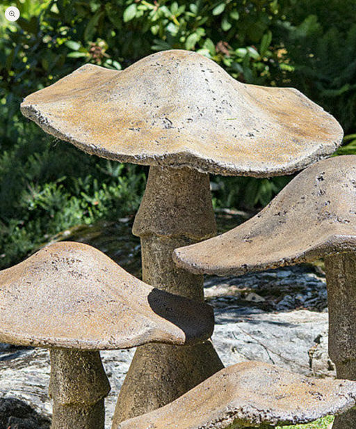Statuary Mushroom 32"
