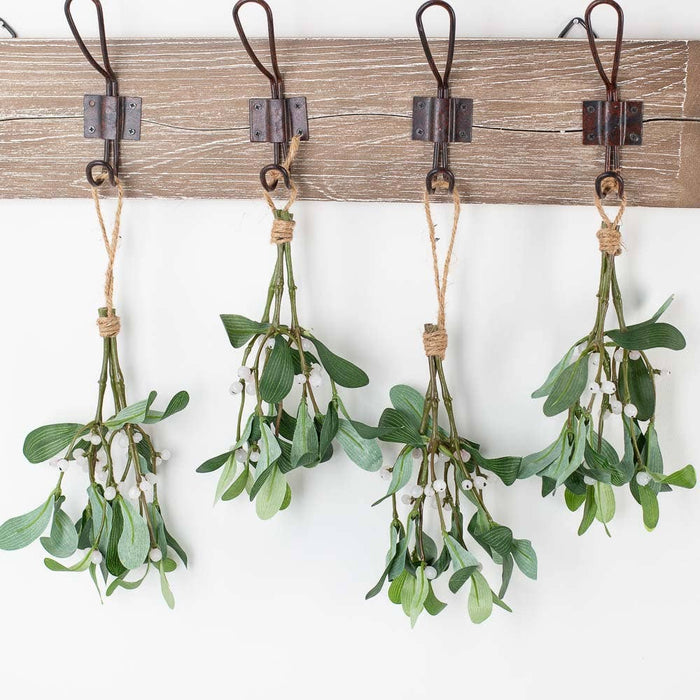 8" Hanging Artificial Mistletoe