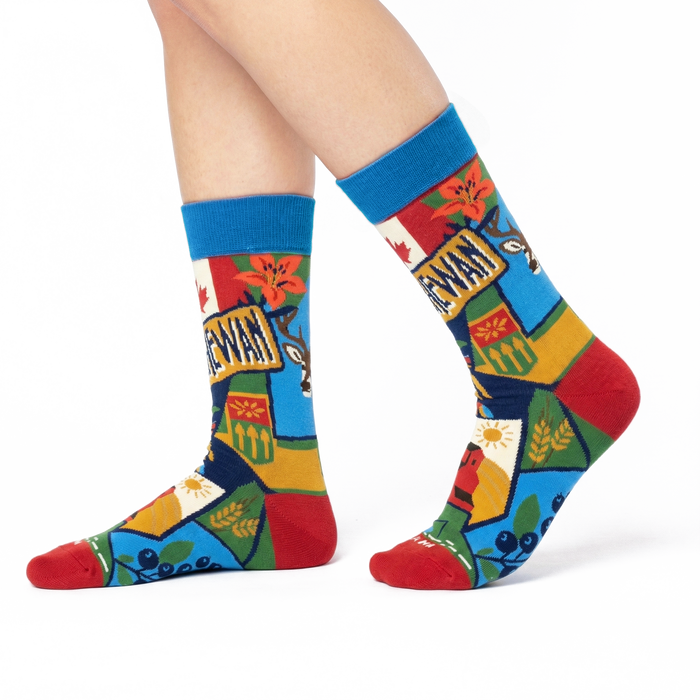 Saskatchewan Canada Crew Socks, Prairie Icon Graphic Travel Souvenir