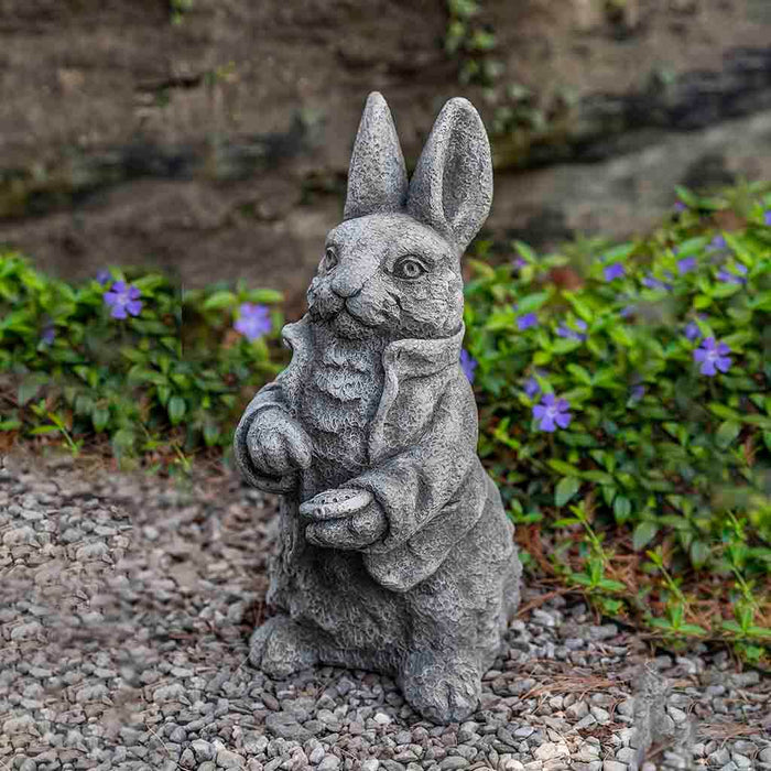 Statue Rabbit Esquire