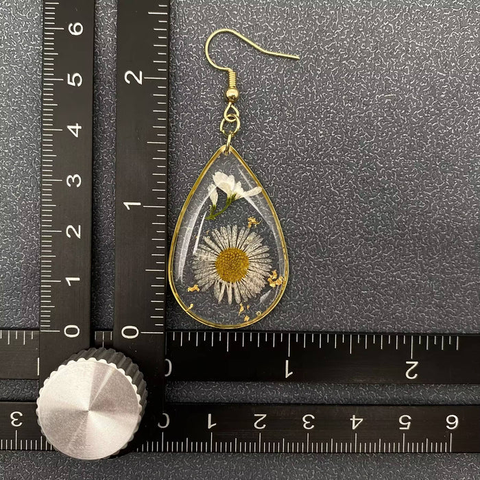 Chrysanthemum Dried Flower Drop Shaped Dangle Earrings