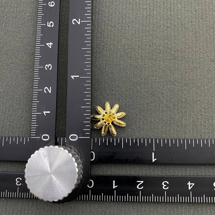 Daisy Ear Studs