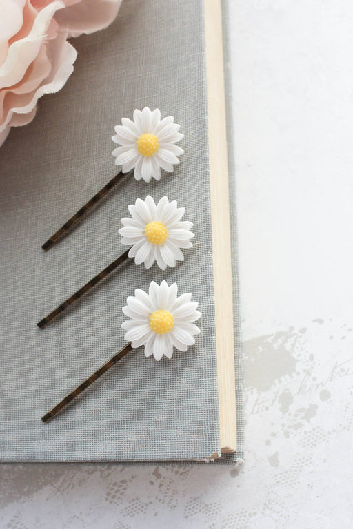 Daisy Bobby Pins - Set of 3