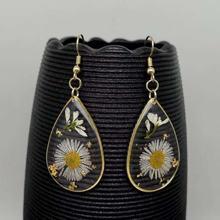 Chrysanthemum Dried Flower Drop Shaped Dangle Earrings