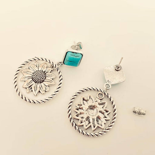 Western Style Sunflower Pendant Post Earrings - WJ