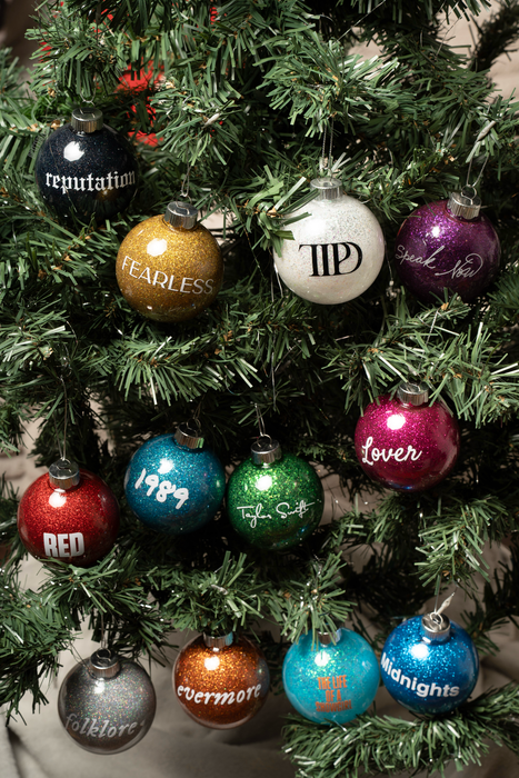 Taylor Christmas Ornament | Glitter | Plastic | Eras: Showgirl / Round 2.36”