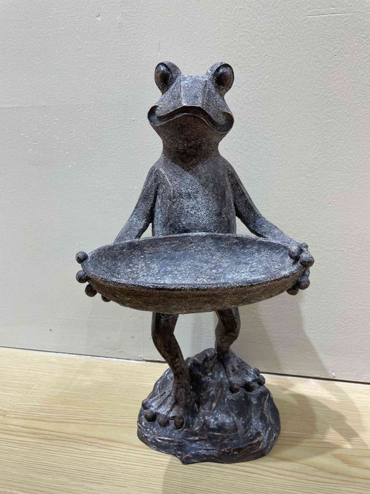 Frog with Bowl Grey
