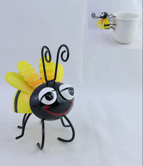 Bee Metal Pot Hugger