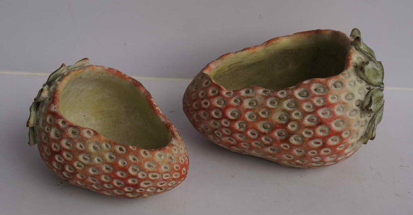 Planter Cement Strawberry Small 6.5"