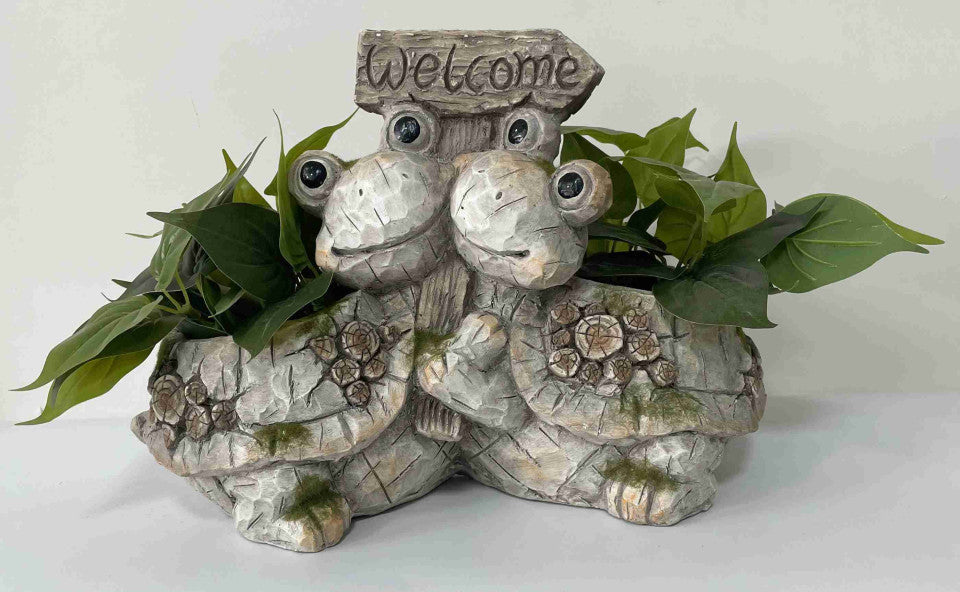 Planter Turtle Couple Welcome