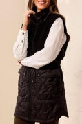 BLACK SLEEVELESS QUILTED SHERPA VEST