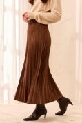 HICKORY PULL ON PLEATED SKIRT
