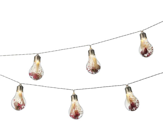 String lights with dried flowers